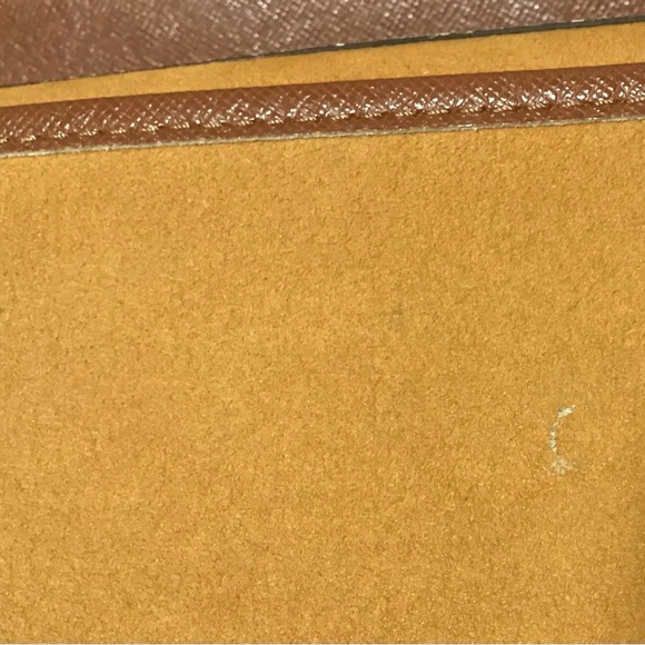 Louis Vuitton Shoulder Bag - Picture 5 of 9